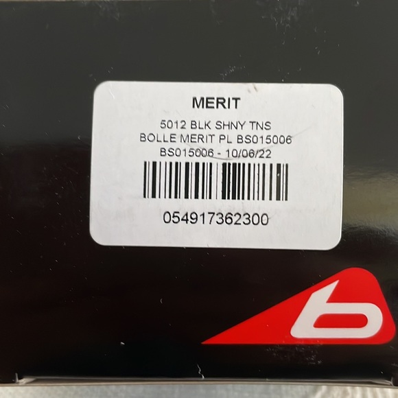 New Bolle Sunglasses Merit with carry pouch - Picture 3 of 3